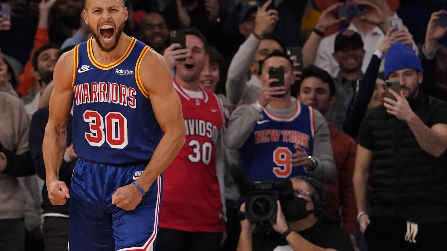 Warriors Stephen Curry breaks the NBA career 3 point record AP News